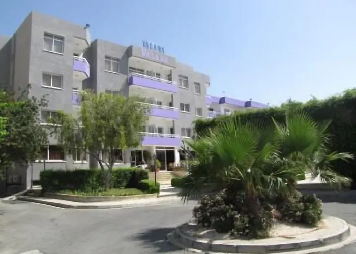 Апарт-отель Valana Лимасол