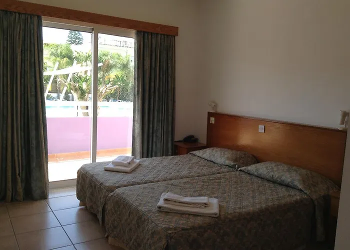 Aparthotel Valana 2*