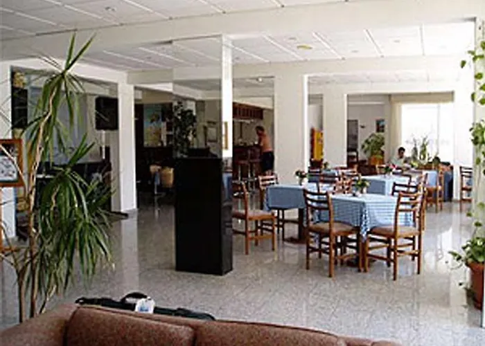 Aparthotel Valana 2*